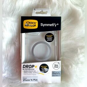 Otterbox Iphone 14 plus clear case NWT